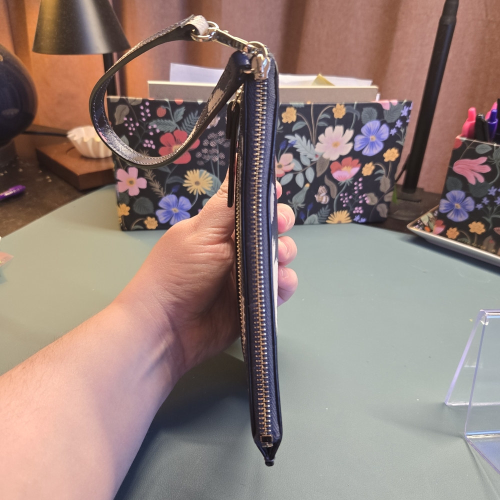 KATE SPADE NWOT Shore Street Gala Blue Floral Tinie Wristlet - Picture 7 of 10